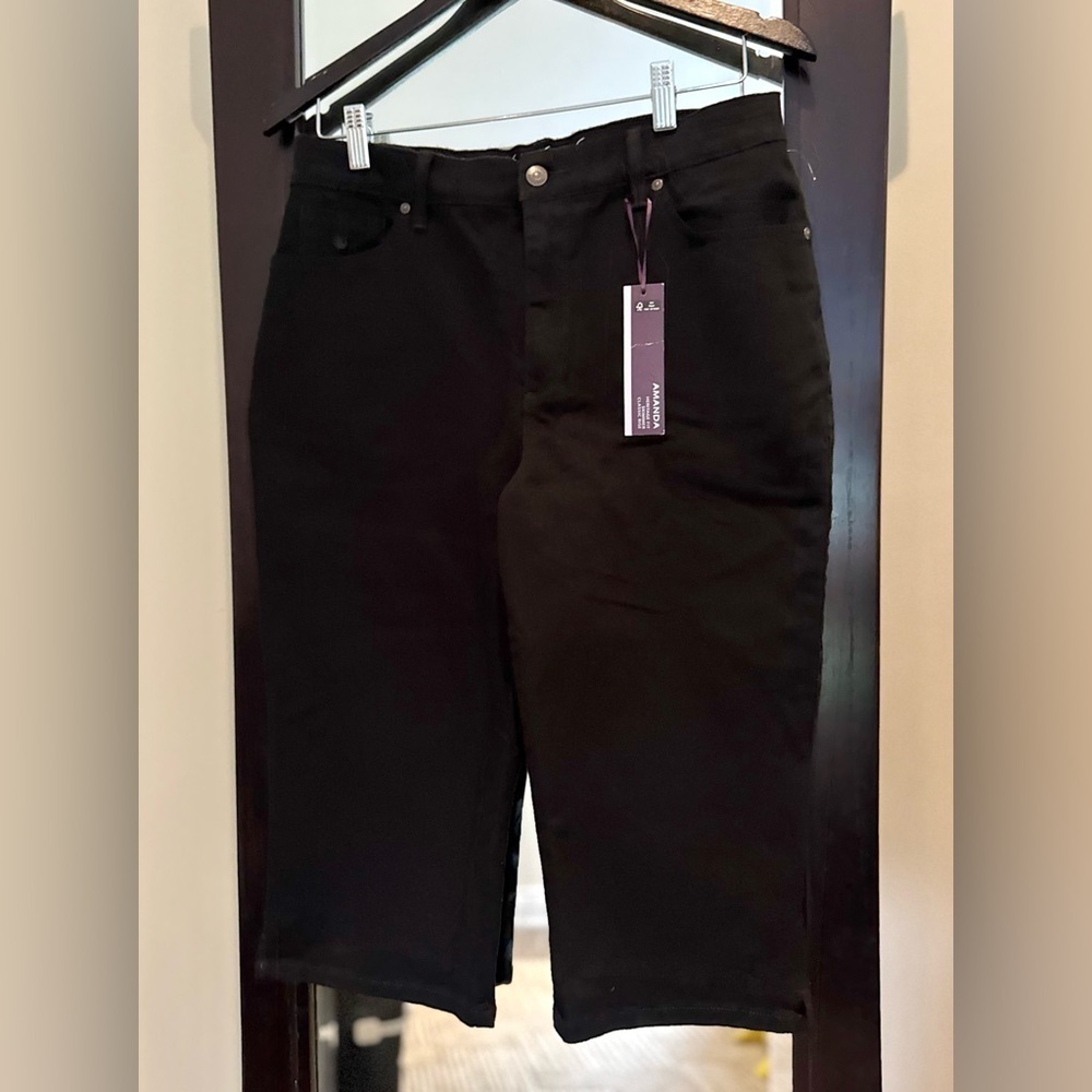 NWT GLORIA VENDERVILT Amanda Heritage Fit Cropped Jeans, Black (10)